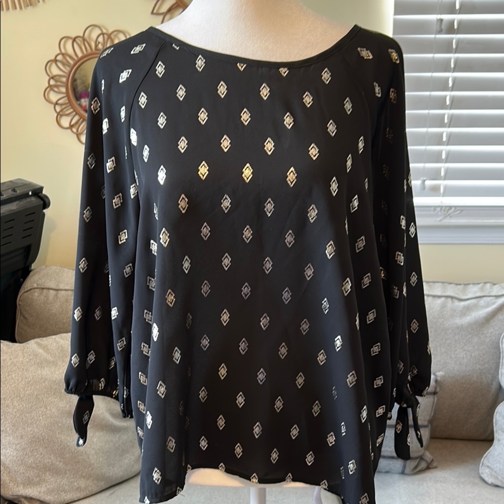 Elegant Black and Silver Women's Top